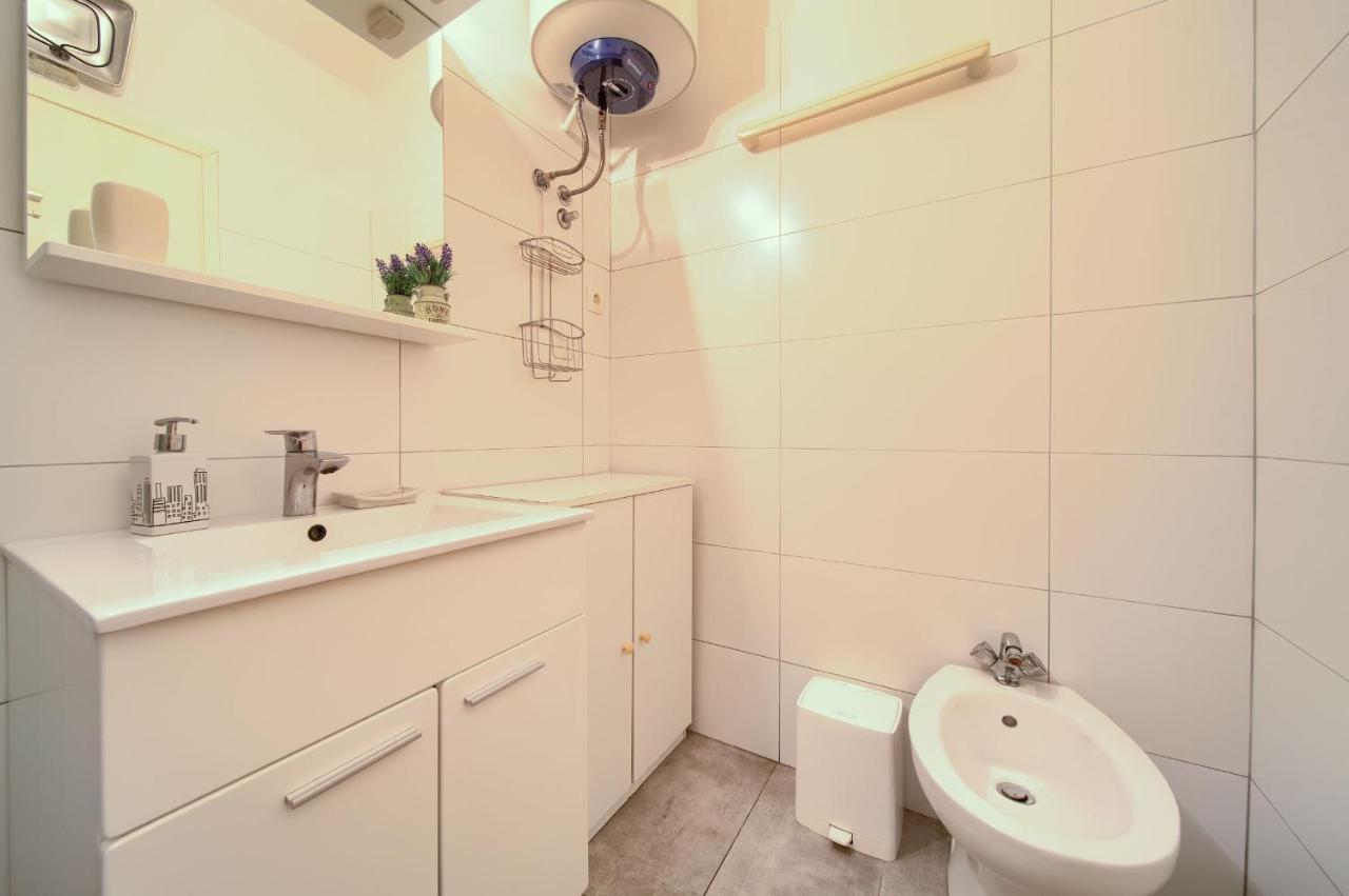 Apartments Dubravka 克尔克 外观 照片